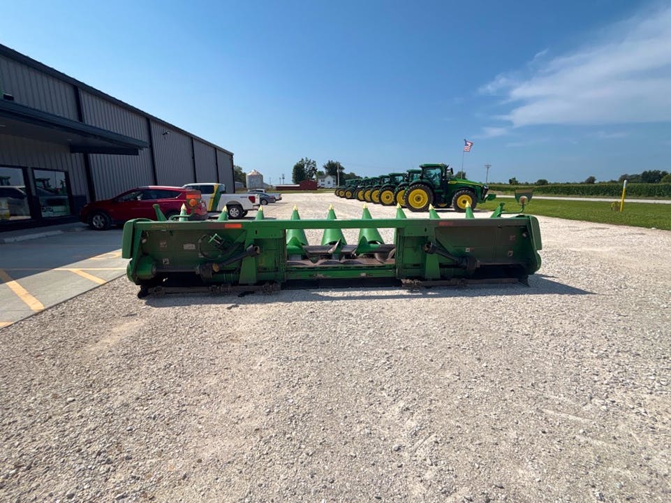 John Deere 608C StalkMaster