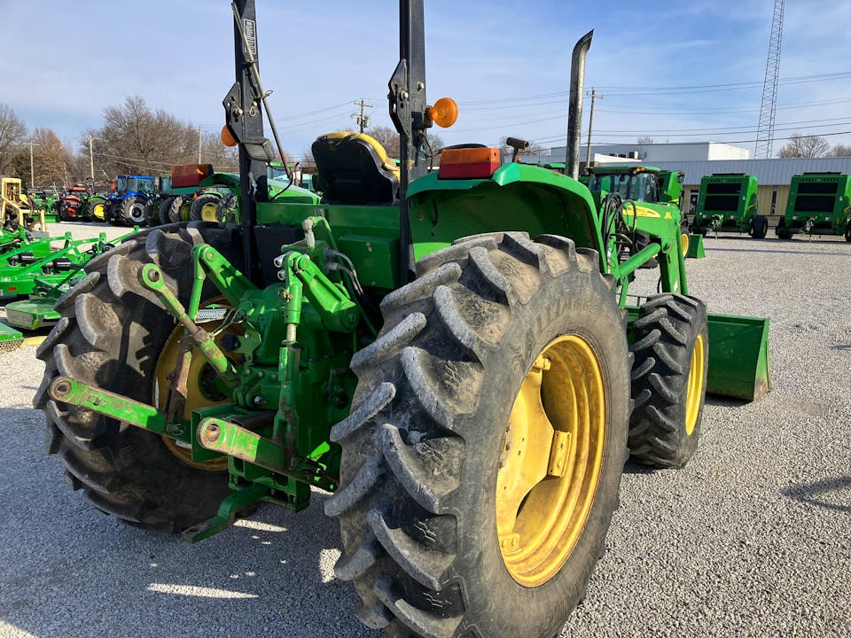 John Deere 6100D