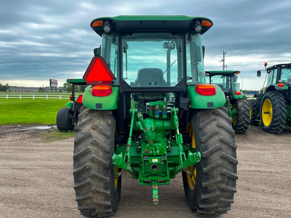 John Deere 6140D