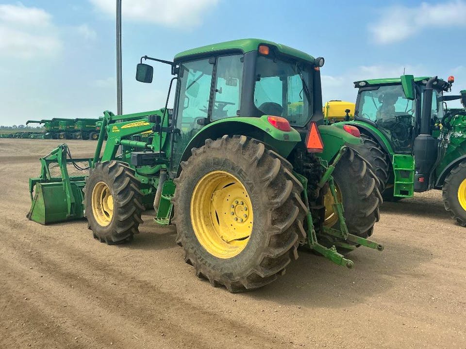 John Deere 6430