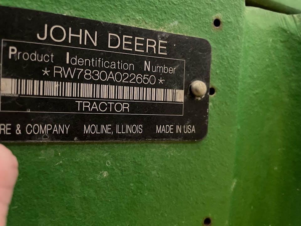 John Deere 7830