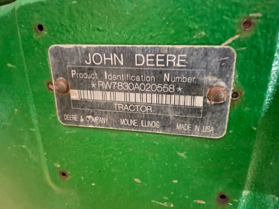 John Deere 7830