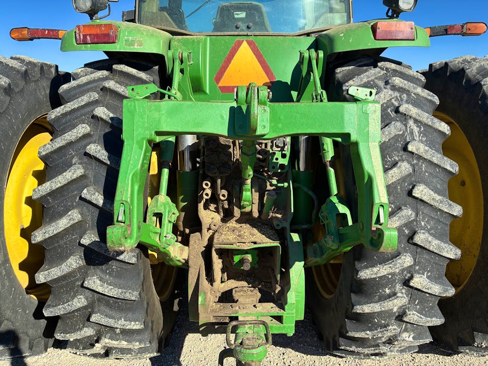 John Deere 8430