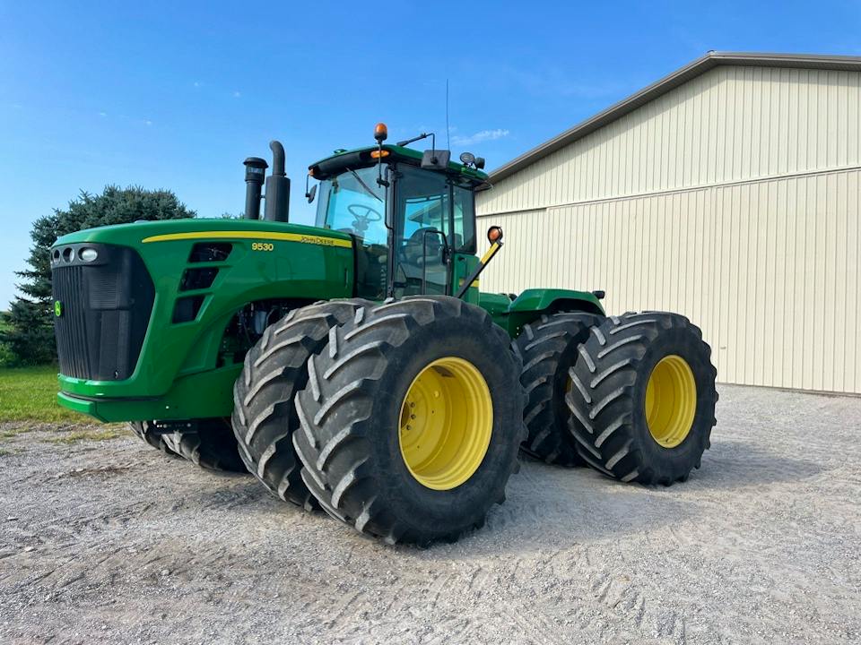 John Deere 9530