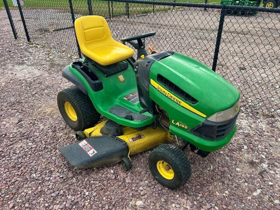 John Deere LA145