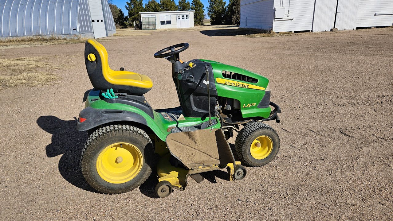 John Deere LA175