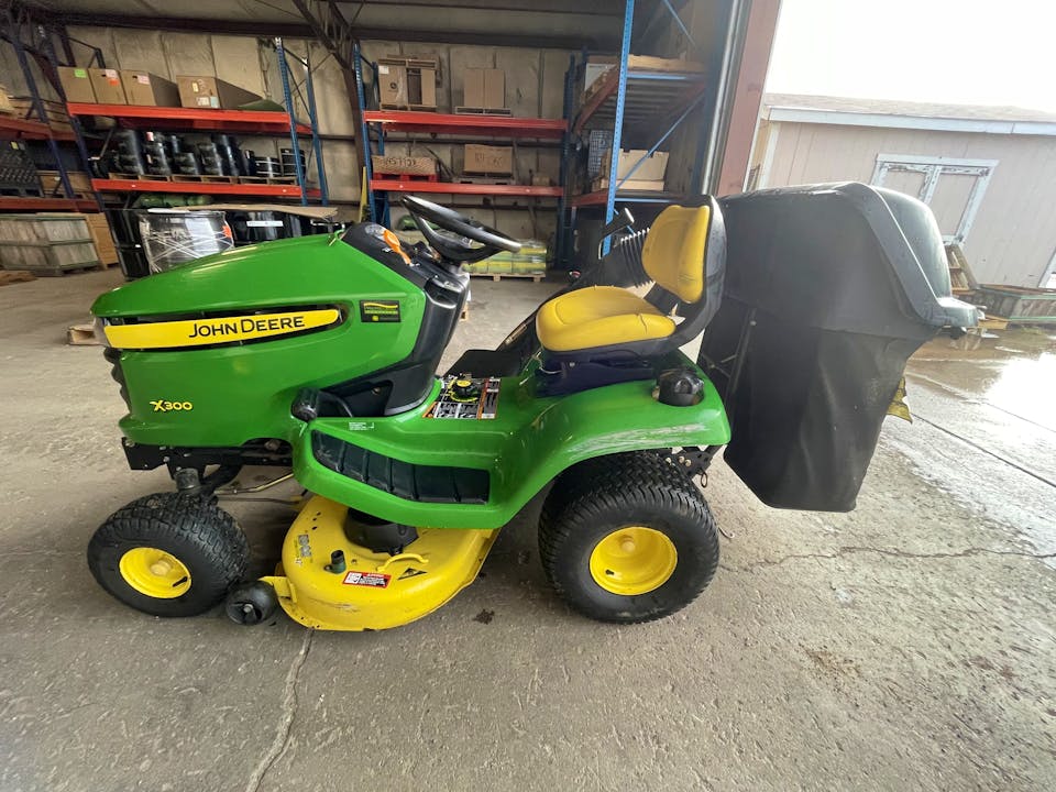 John Deere X300