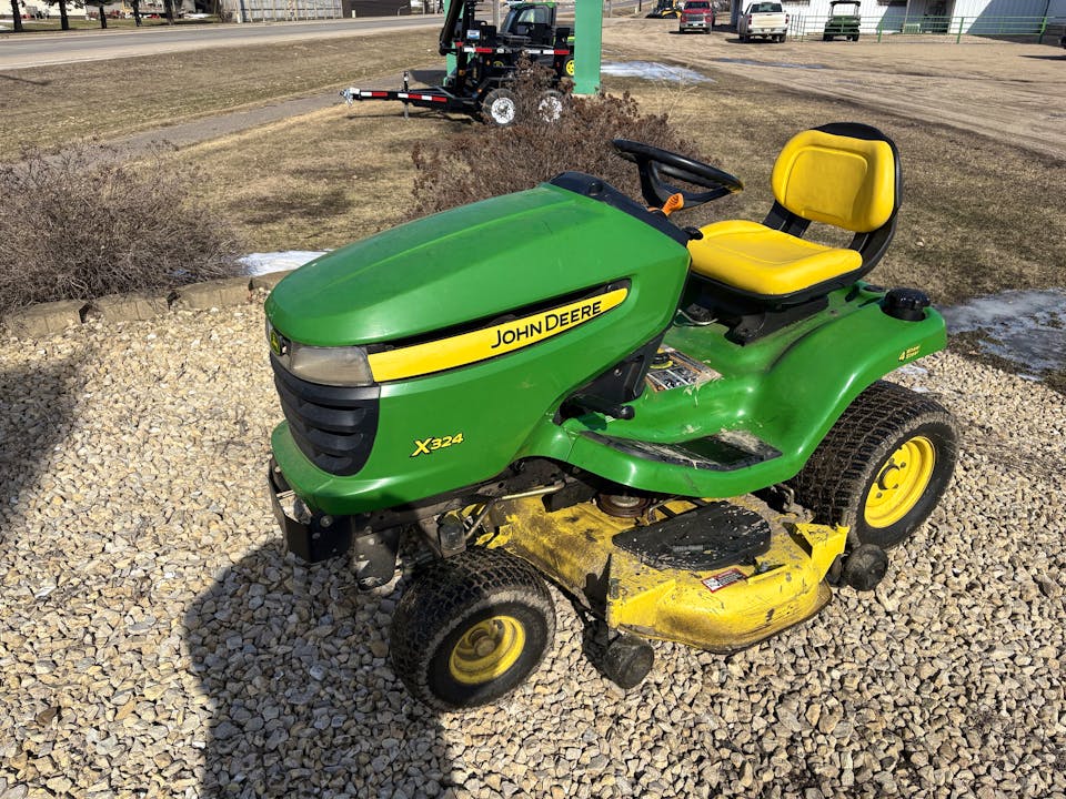 John Deere X324
