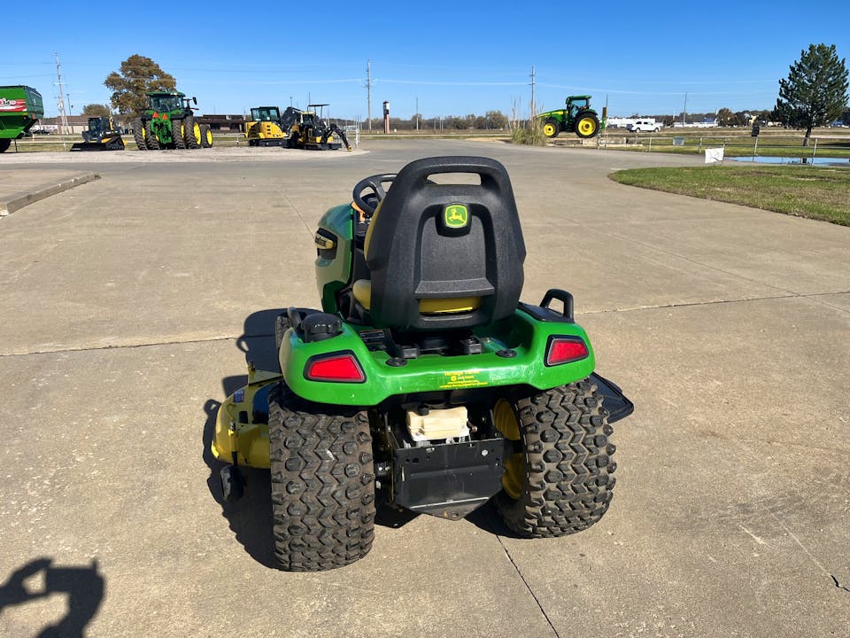 John Deere X540