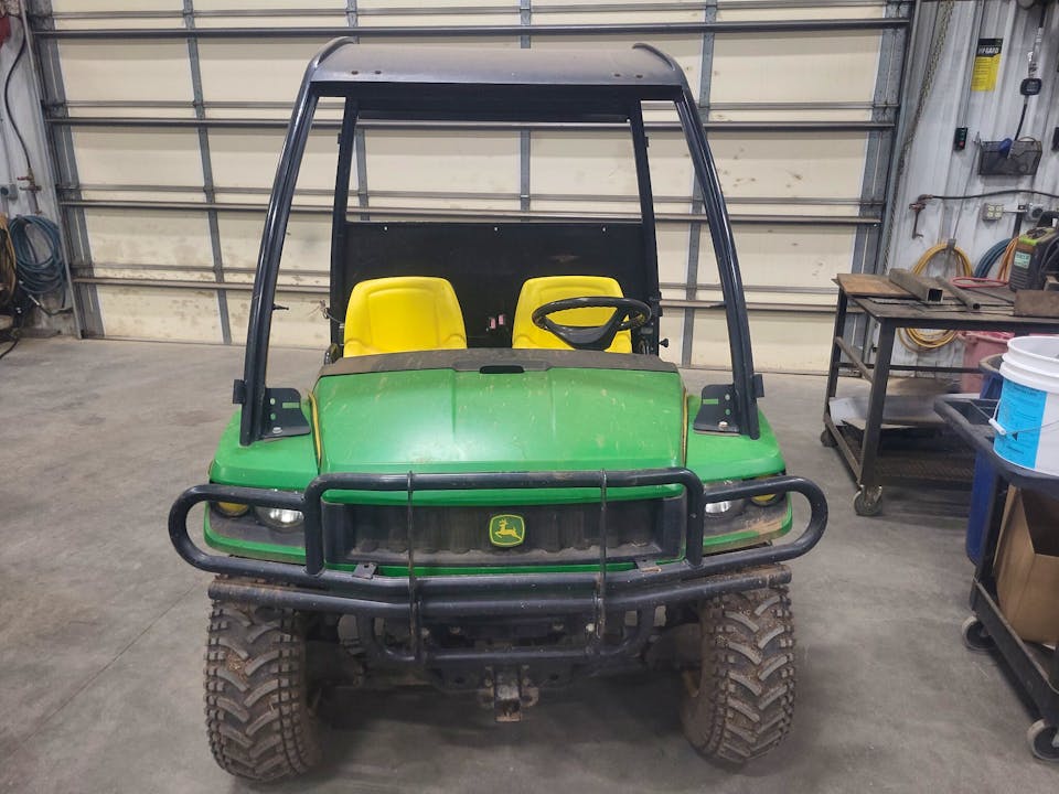 John Deere XUV620I GREEN