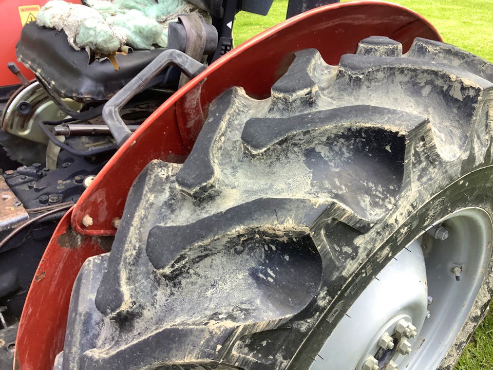 Massey Ferguson 2615