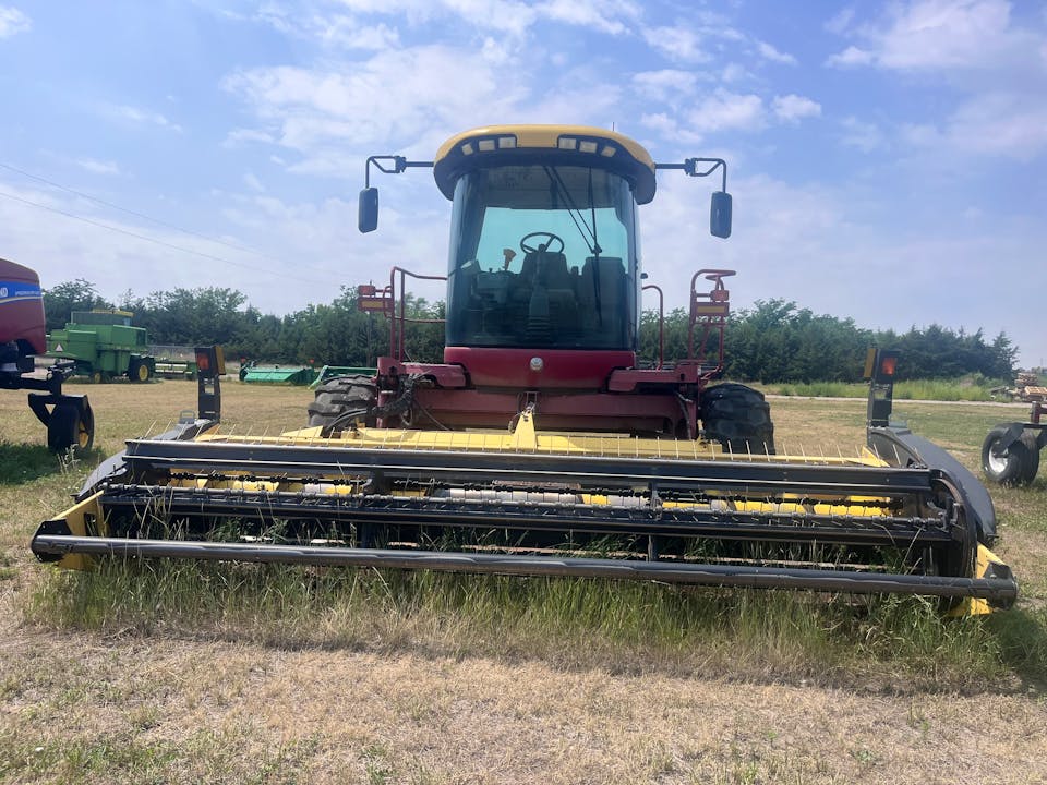 New Holland H8040