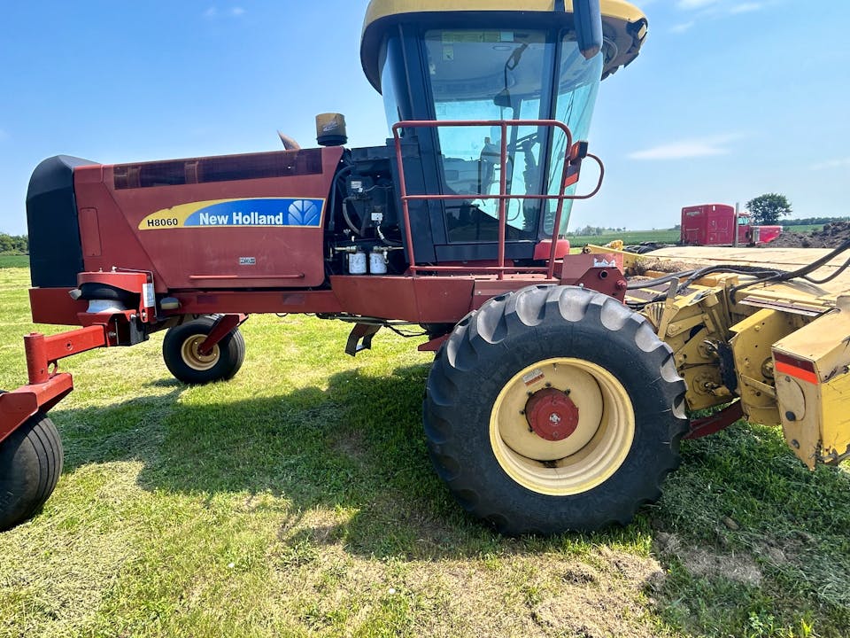New Holland H8060