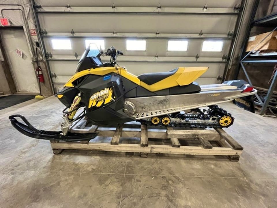 Ski-Doo MXZ 800