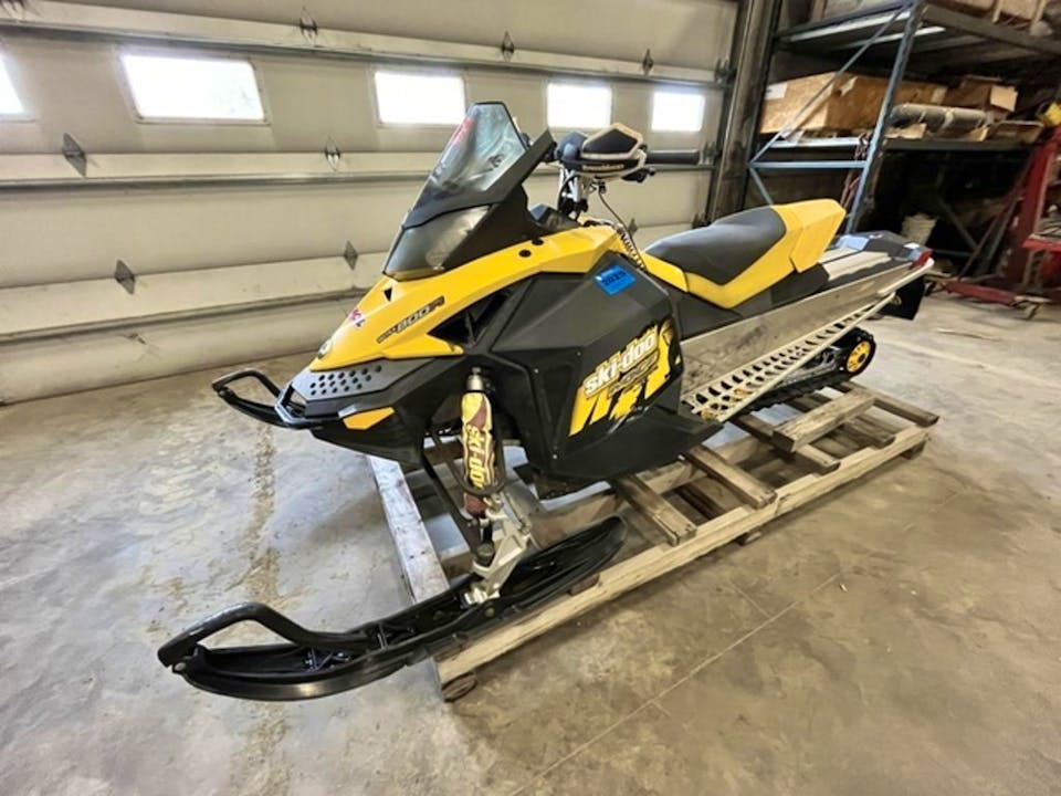 Ski-Doo MXZ 800