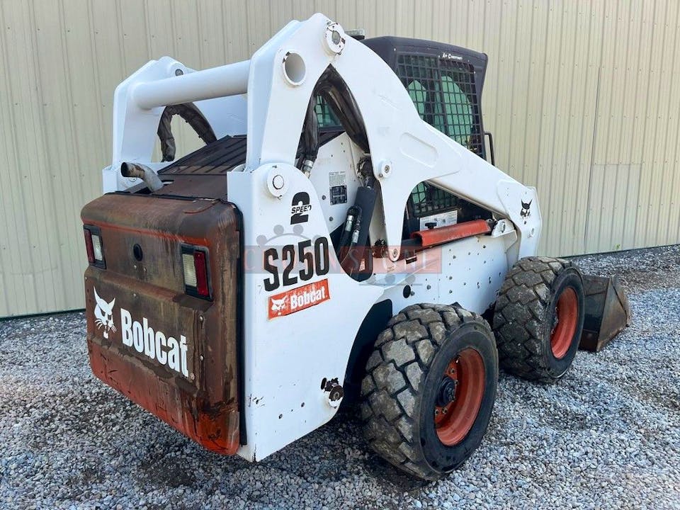 Bobcat S250