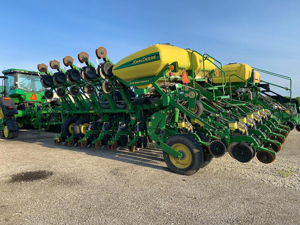 John Deere 1790