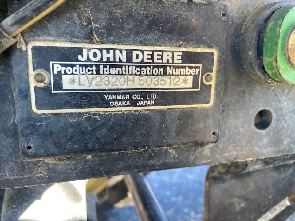 John Deere 2320