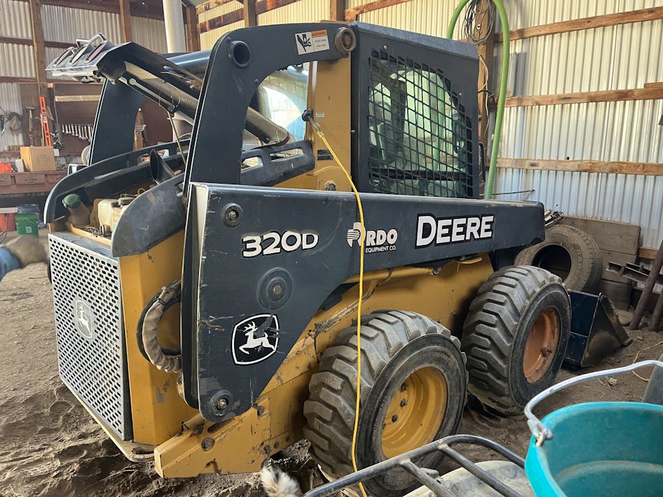 John Deere 320D