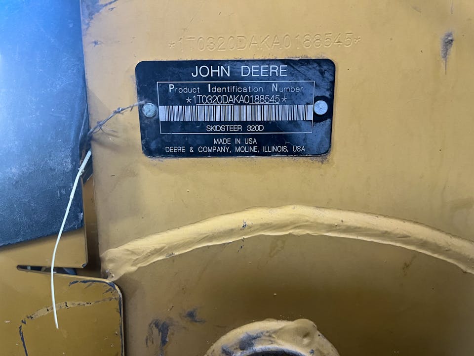 John Deere 320D