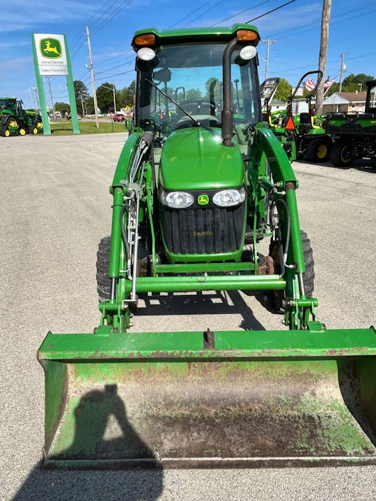 John Deere 3520