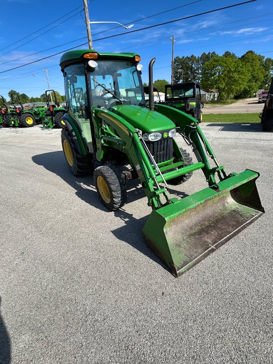 John Deere 3520