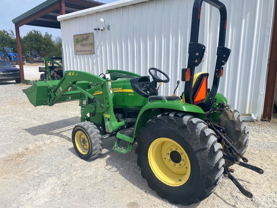 John Deere 3720