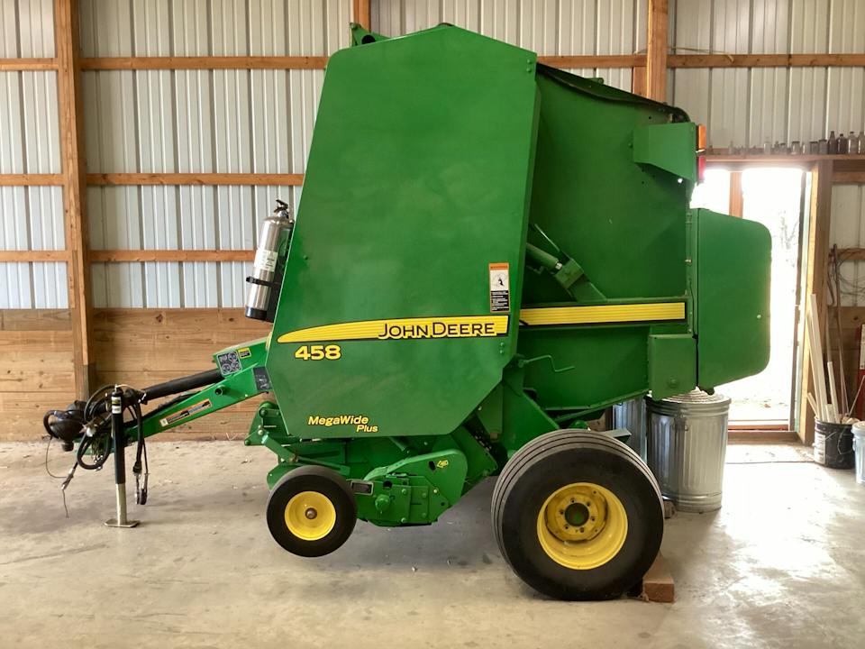 John Deere 458