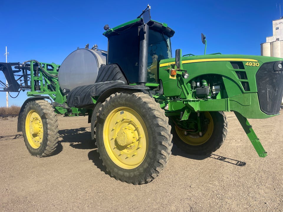 John Deere 4930