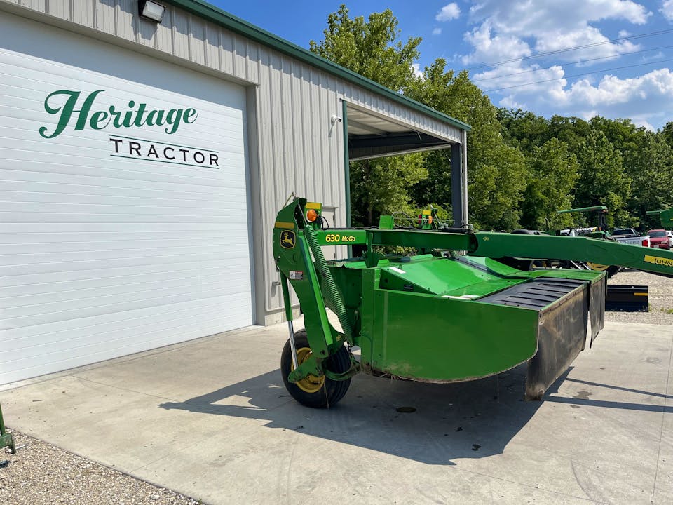 John Deere 630