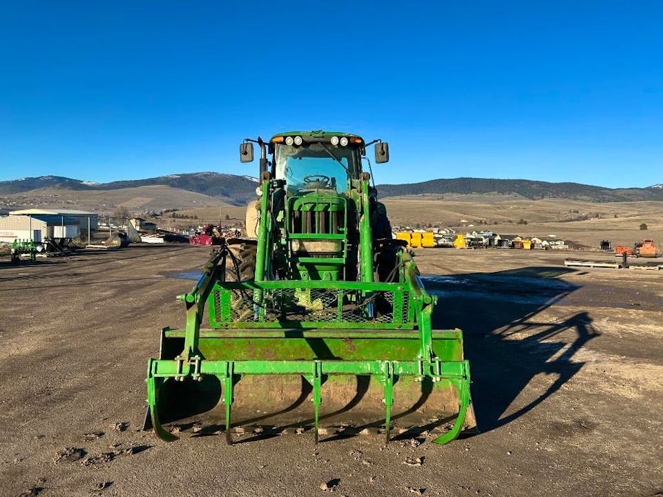 John Deere 7430