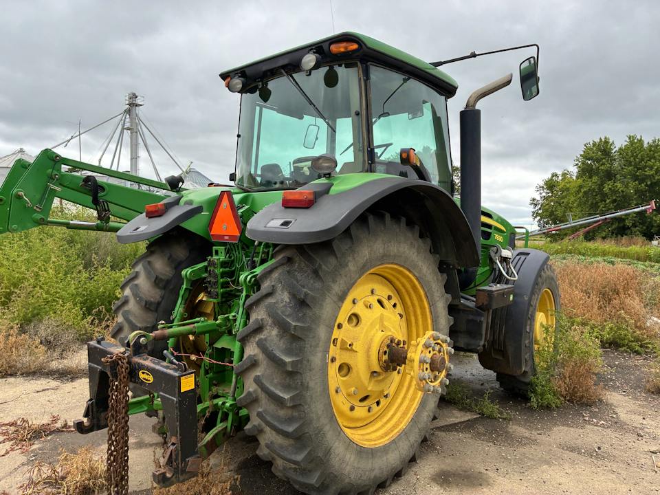 John Deere 7930
