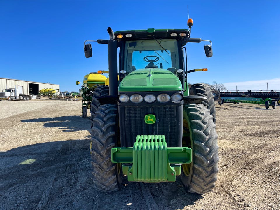John Deere 8245R