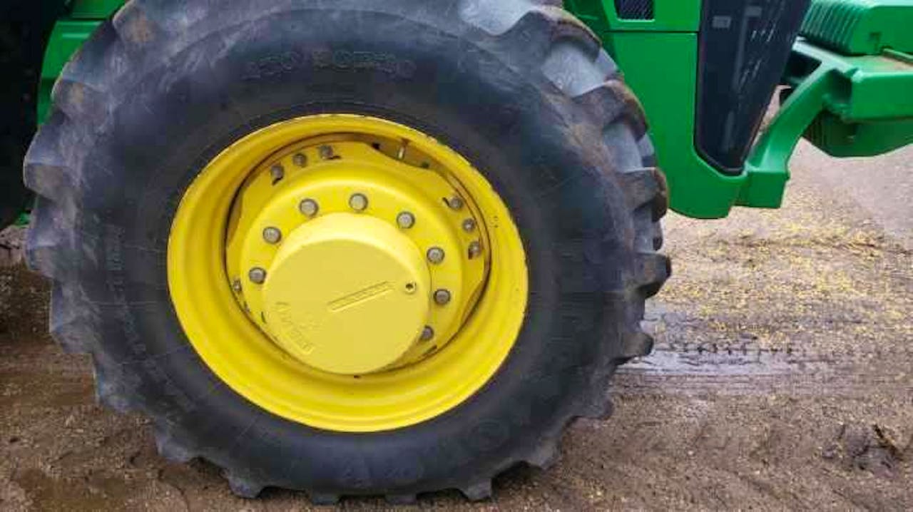John Deere 8270R