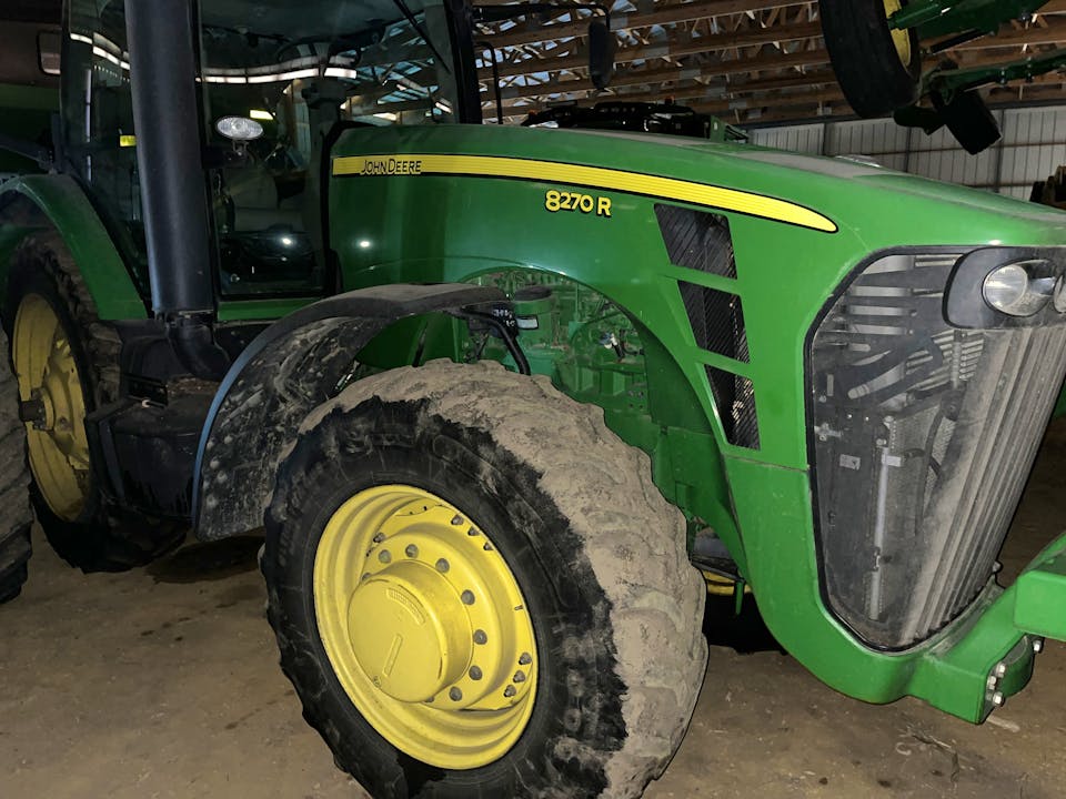 John Deere 8270R