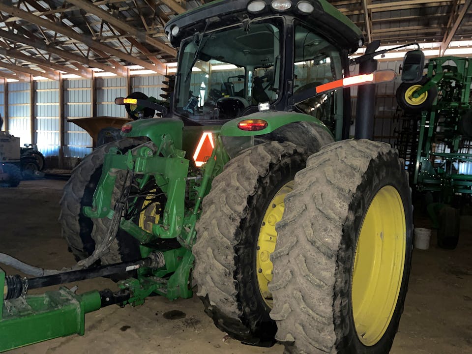John Deere 8270R
