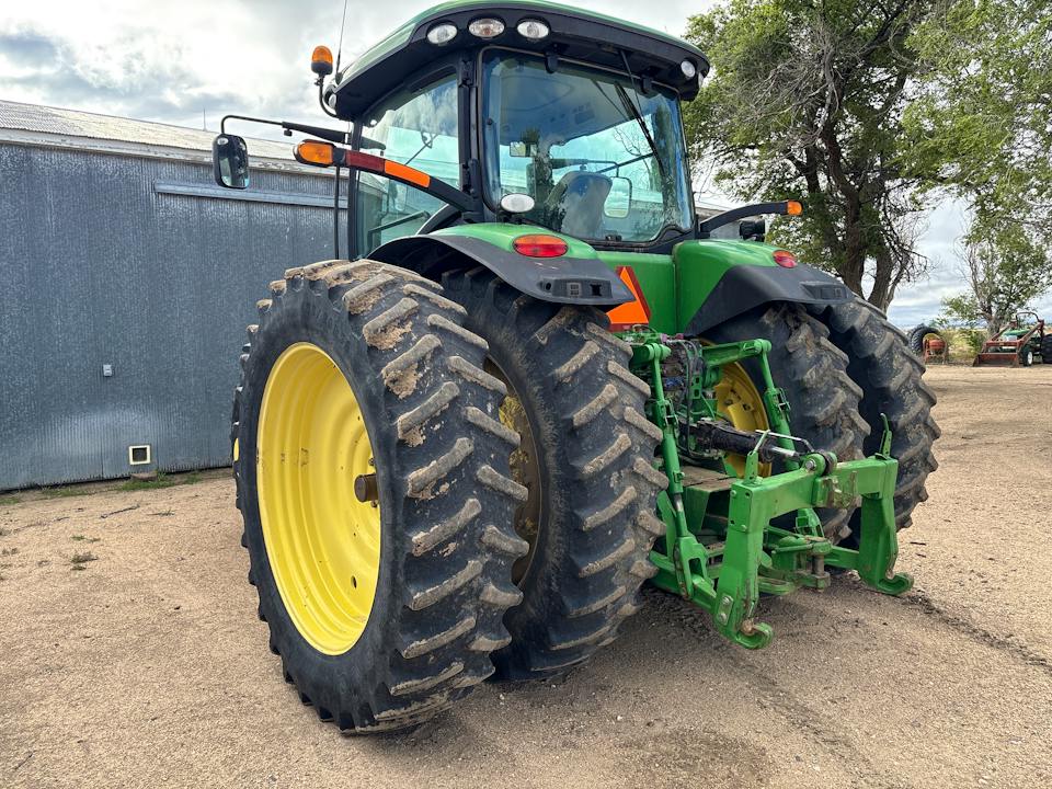 John Deere 8270R