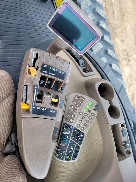 John Deere 8320RT