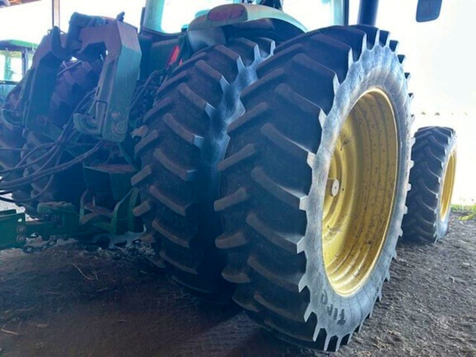John Deere 8345R