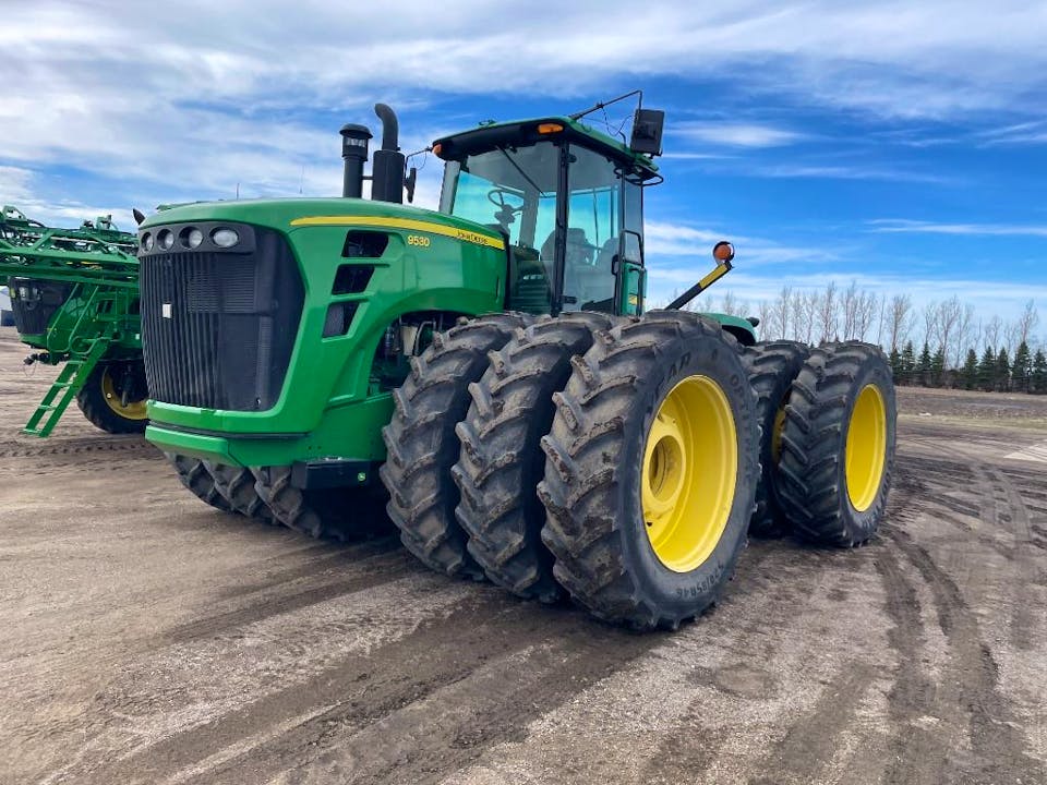 John Deere 9530