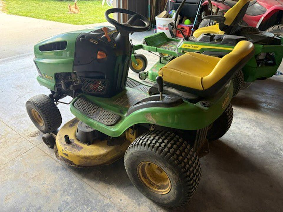 John Deere LA105