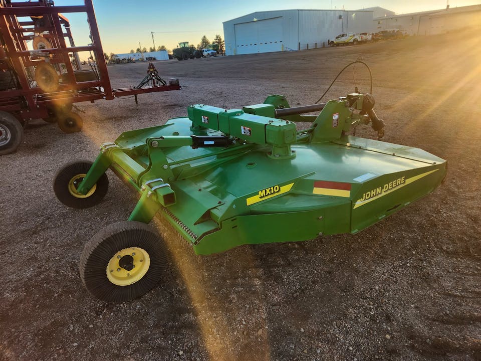 John Deere MX10