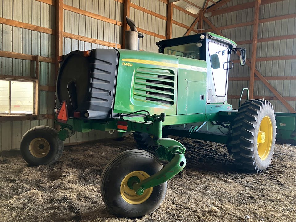 John Deere R450