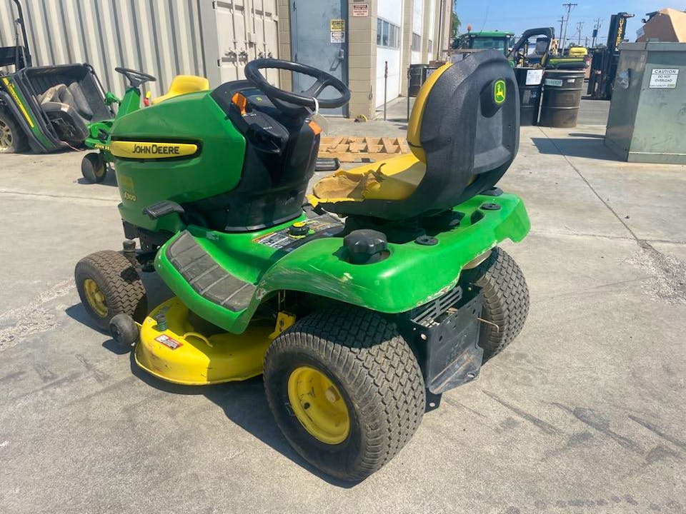 John Deere X300