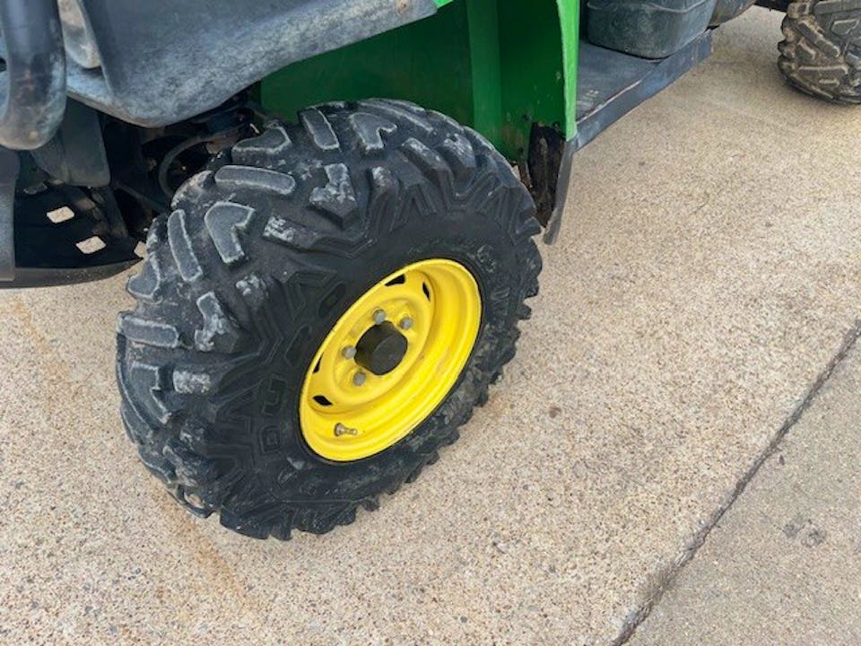 John Deere XUV825I