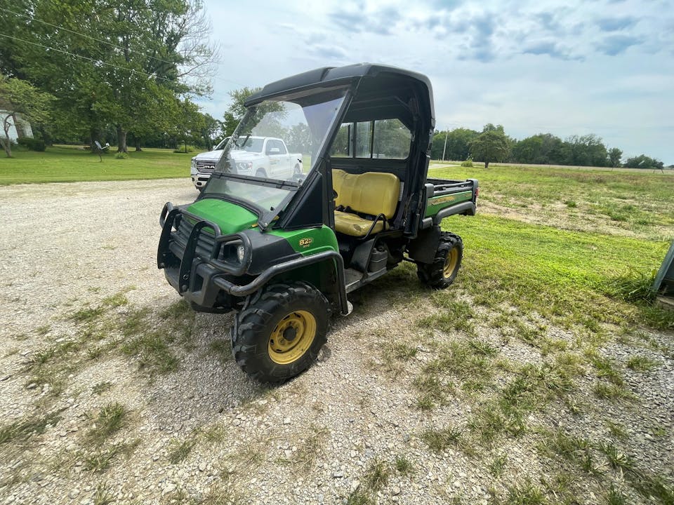 John Deere XUV825I GREEN
