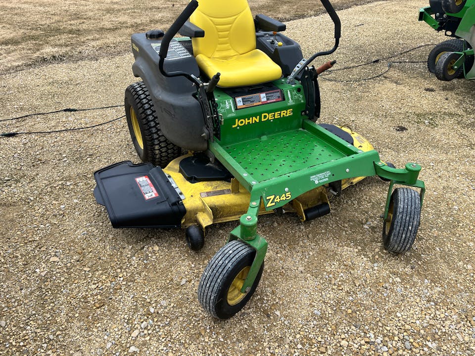 John Deere Z445
