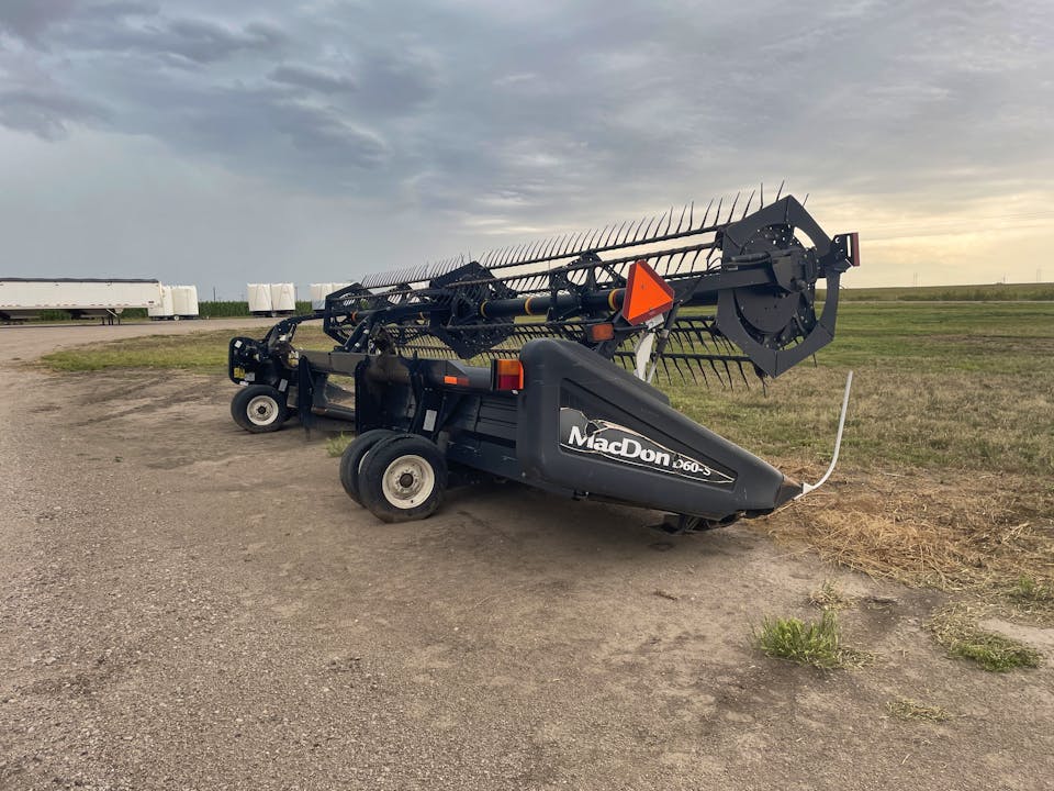 MacDon D60-S