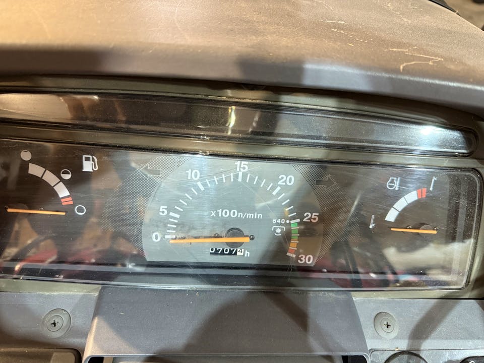 Massey Ferguson 1529