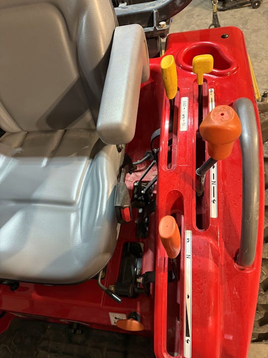 Massey Ferguson 1529